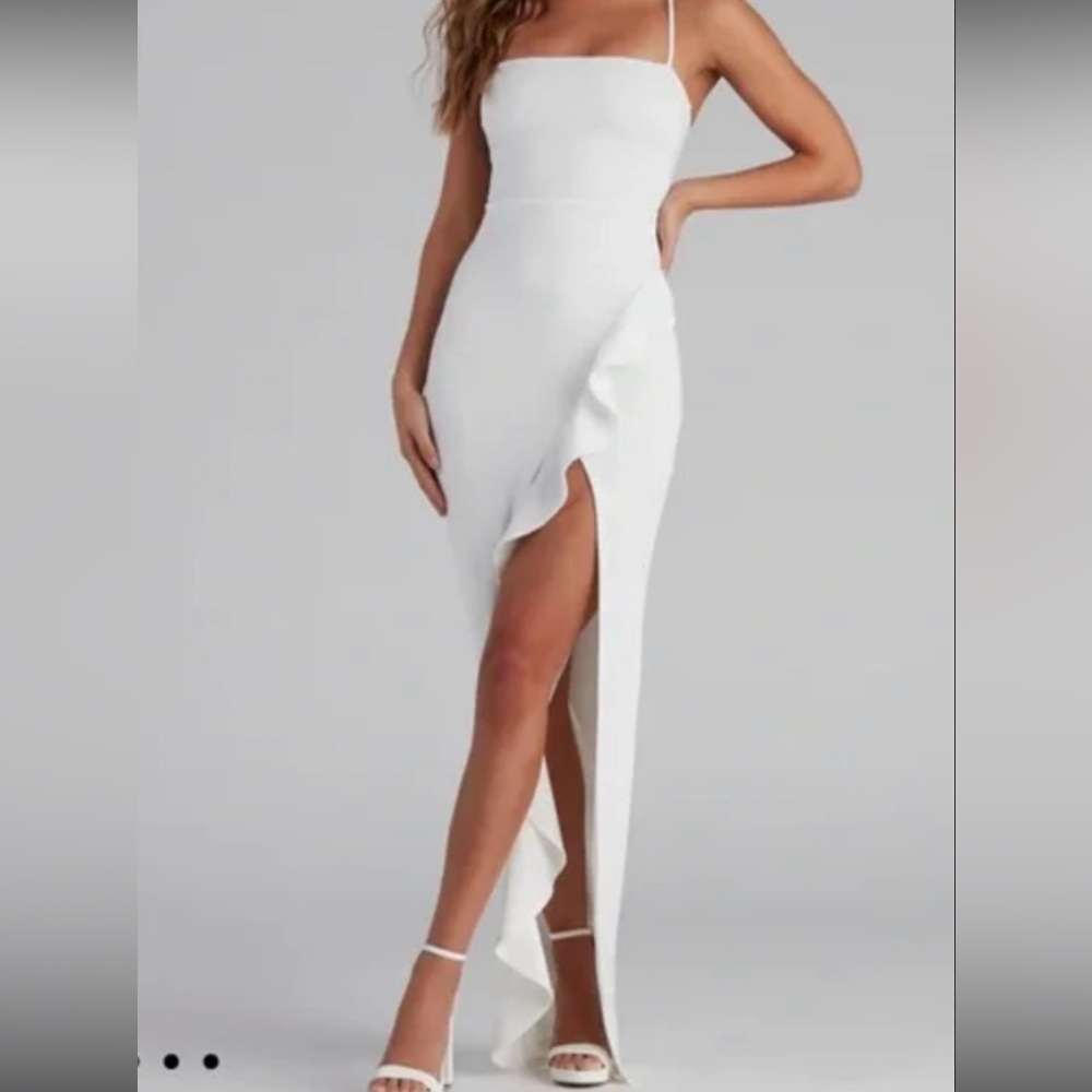 Size Small Windsor white midi dress with slit